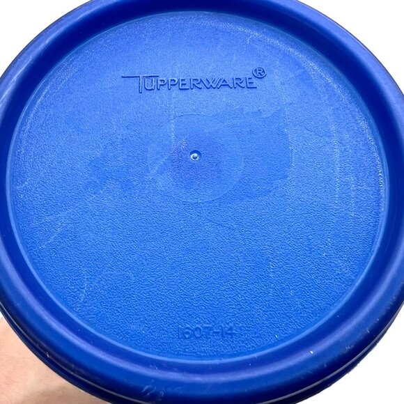 Vintage Tupperware Tall Pantry Container with Blue Lid - Picture 6 of 9